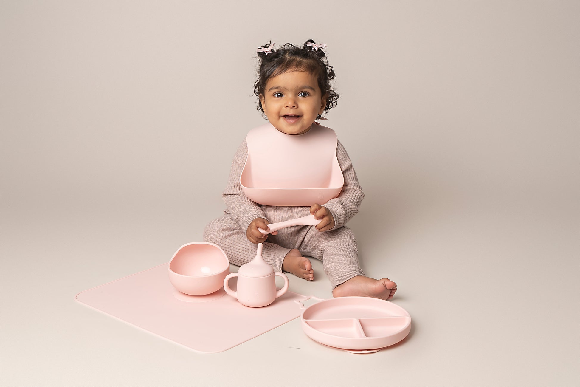 A stylish weaning set for babies and toddlers featuring unbreakable, easy-grip children’s tableware made from premium non-toxic, BPA-free, food-grade silicone. The set includes a strong suction base plate and bowl to prevent spills and distractions during meals. It's also waterproof, microwave, and dishwasher safe, offering convenience and easy cleaning. Whether introducing solids or promoting self-feeding, this baby and toddler weaning set is an essential.
